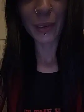 MissMidnightUK online show from 05/15/26, 10:50