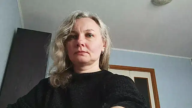 EdithManning online show from 04/25/26, 01:52