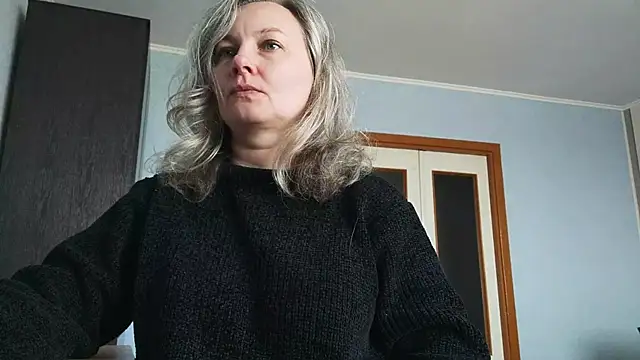 EdithManning online show from 04/27/26, 08:12