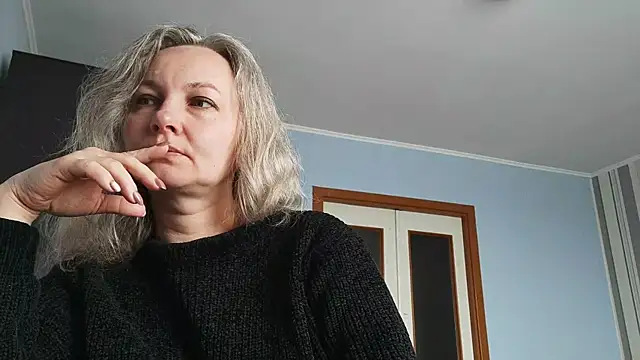 EdithManning online show from 04/30/26, 05:14