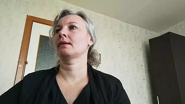 EdithManning online show from 05/11/26, 06:30