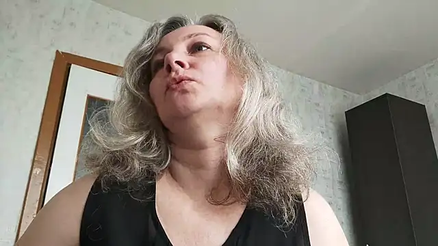 EdithManning online show from 05/12/26, 07:05