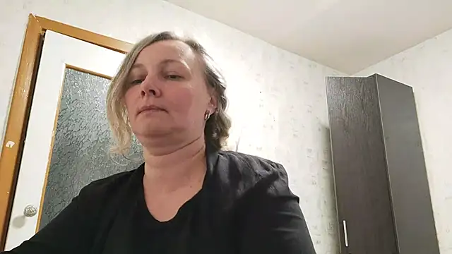 EdithManning online show from 05/13/26, 06:05