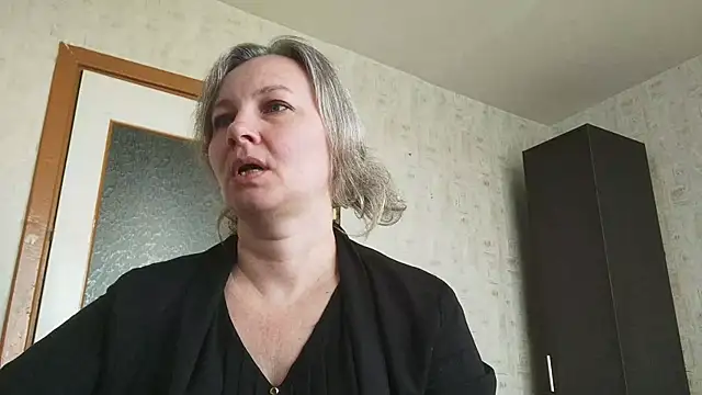 EdithManning online show from 05/16/26, 05:48