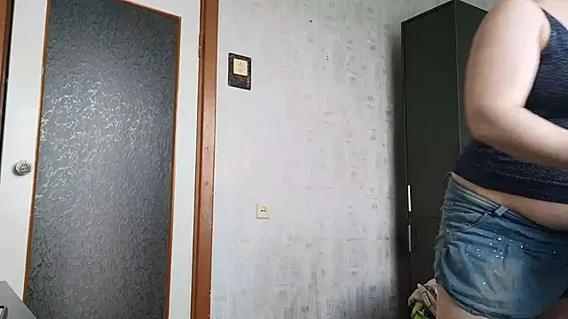 EdithManning online show from 06/14/26, 06:37