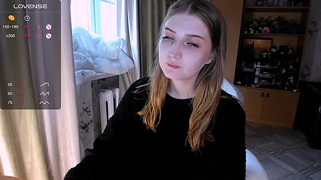 Snapshot of princessaalicc chatting on 09/10/25, 01:55 princessaalicc online show from 09/10/25, 01:55