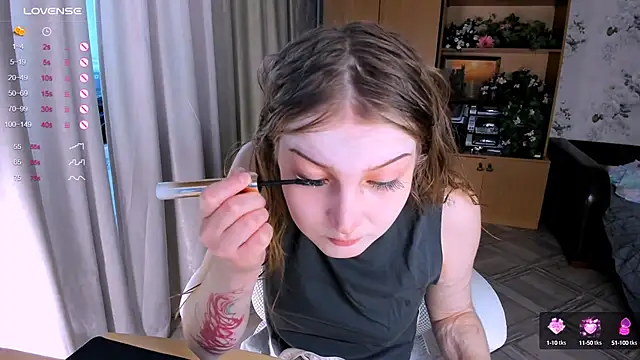 Snapshot of princessaalicc chatting on 09/11/25, 03:23 princessaalicc online show from 09/11/25, 03:23