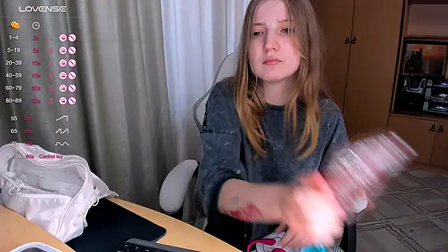 Snapshot of princessaalicc chatting on 10/11/25, 07:40 princessaalicc online show from 10/11/25, 07:40