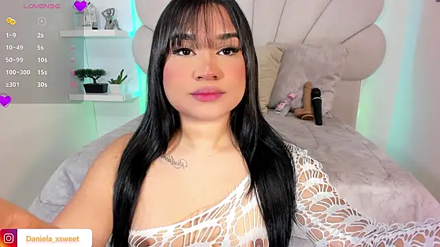 SexyValeriaa online show from 07/10/26, 05:23