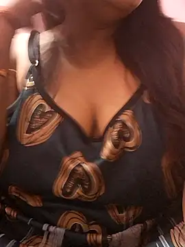 Hot-Anuska online show from 12/04/25, 06:16