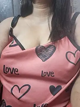 Snapshot of Hot-Anuska chatting on 01/12/26, 04:56 Hot-Anuska online show from 01/12/26, 04:56