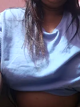 Snapshot of Hot-Anuska chatting on 02/15/26, 06:59 Hot-Anuska online show from 02/15/26, 06:59