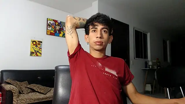 Snapshot of Zack_Kingg chatting on 01/20/25, 01:28 Zack Kingg online show from 01/20/25, 01:28