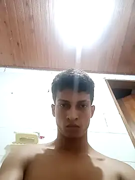 Snapshot of wolf_james123 chatting on 01/03/25, 04:27 wolf james123 online show from 01/03/25, 04:27