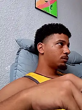 Snapshot of gugao666 chatting on 12/02/24, 02:52 gugao666 online show from 12/02/24, 02:52