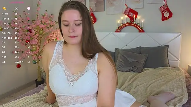 Snapshot of sophie__lee chatting on 12/23/24, 02:07 sophie lee online show from 12/23/24, 02:07