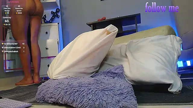 zoey-fox online show from 03/08/25, 04:12