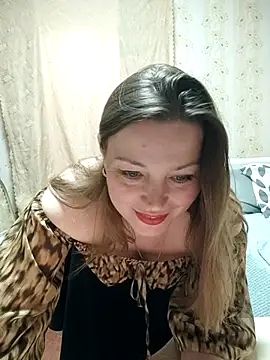 Snapshot of VselenaSun402 chatting on 05/01/26, 12:21 VselenaSun402 online show from 05/01/26, 12:21