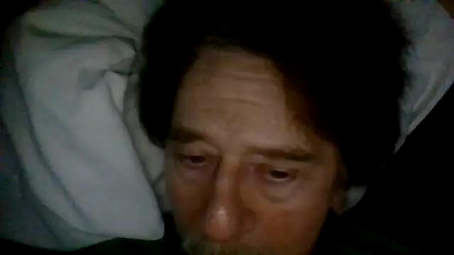 Snapshot of frankie7inch chatting on 05/16/26, 06:21 frankie7inch online show from 05/16/26, 06:21