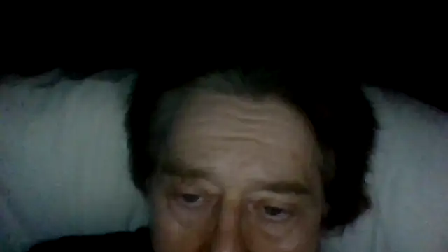 Snapshot of frankie7inch chatting on 05/21/26, 04:41 frankie7inch online show from 05/21/26, 04:41