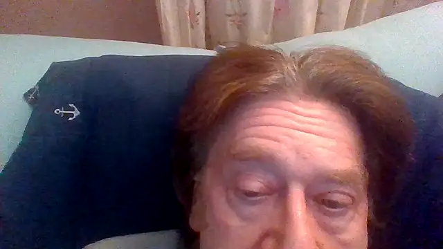 Snapshot of frankie7inch chatting on 06/05/26, 06:52 frankie7inch online show from 06/05/26, 06:52