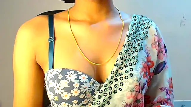Chandani-Love online show from 05/24/26, 09:36