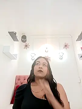 Snapshot of samanthaPuxy chatting on 02/09/25, 08:00 samanthaPuxy online show from 02/09/25, 08:00