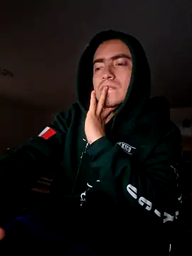 dragon1006 online show from 02/10/25, 04:08