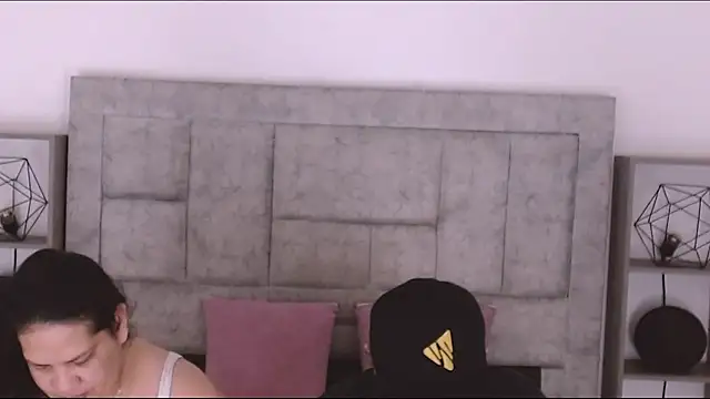 Candy and Jh0n online show from 03/11/26, 08:04