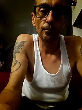 Snapshot of Pumpndeep chatting on 06/04/26, 08:20 Pumpndeep online show from 06/04/26, 08:20