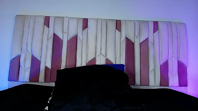 mia stanfort online show from 11/06/25, 07:15