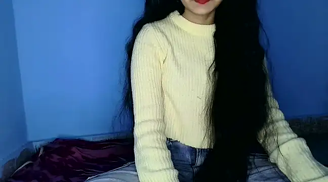 Snapshot of SUZY_FROMUS chatting on 01/11/25, 04:57 SUZY FROMUS online show from 01/11/25, 04:57