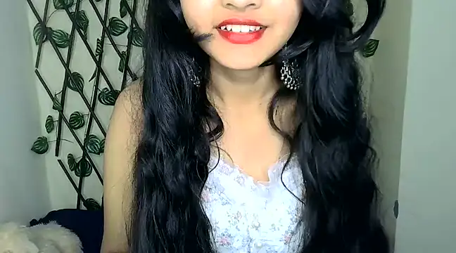 Snapshot of SUZY_FROMUS chatting on 01/23/25, 06:14 SUZY FROMUS online show from 01/23/25, 06:14