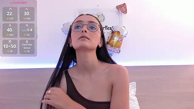 nataliiiiia online show from 09/29/25, 12:21