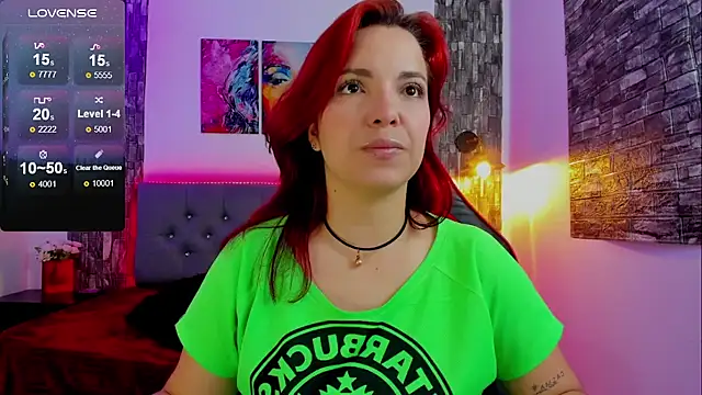 Snapshot of tatiana_sc chatting on 02/19/25, 01:28 tatiana sc online show from 02/19/25, 01:28