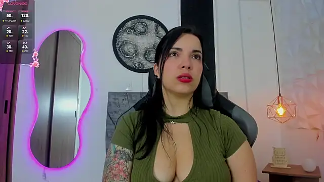 Snapshot of tatiana_sc chatting on 01/06/26, 01:26 tatiana sc online show from 01/06/26, 01:26