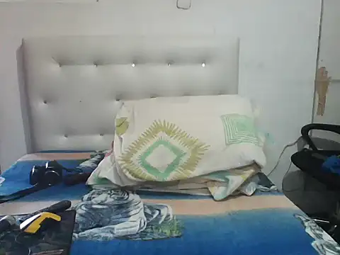 fabyxx07 online show from 01/15/25, 08:37
