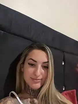 hotskinny1 online show from 03/01/25, 01:51