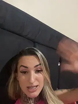 hotskinny1 online show from 03/03/25, 03:52