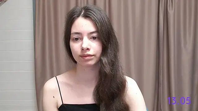Snapshot of sweet_sweet_angel chatting on 05/13/26, 09:50 sweet sweet angel online show from 05/13/26, 09:50