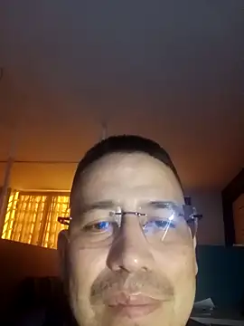 Snapshot of Edipaca chatting on 09/13/25, 12:10 Edipaca online show from 09/13/25, 12:10