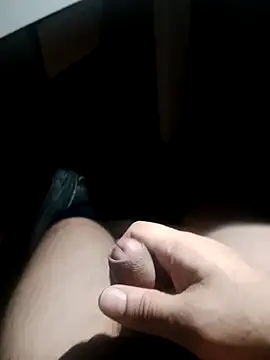 Snapshot of Edipaca chatting on 09/19/25, 05:53 Edipaca online show from 09/19/25, 05:53