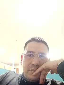 Snapshot of Edipaca chatting on 09/25/25, 01:42 Edipaca online show from 09/25/25, 01:42