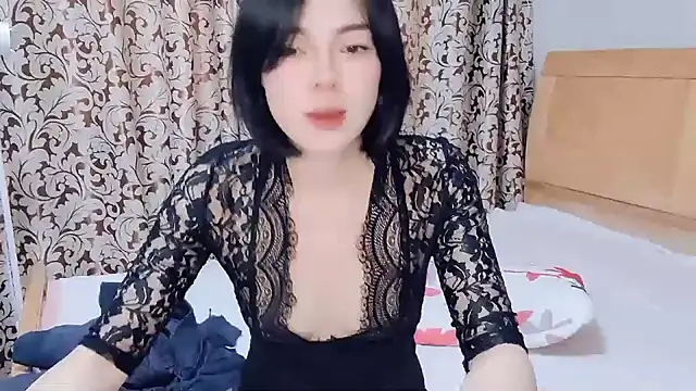 Snapshot of Linda-LL chatting on 02/18/25, 06:04 Linda-LL online show from 02/18/25, 06:04