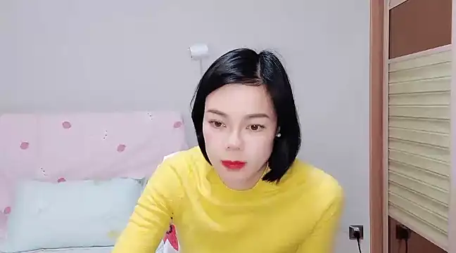 Snapshot of Linda-LL chatting on 03/18/25, 05:52 Linda-LL online show from 03/18/25, 05:52