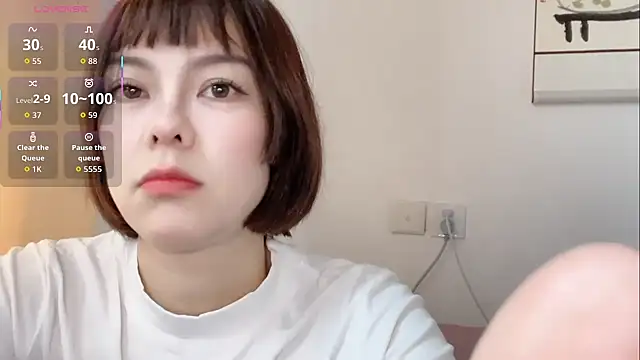 Snapshot of Linda-LL chatting on 11/10/25, 04:55 Linda-LL online show from 11/10/25, 04:55