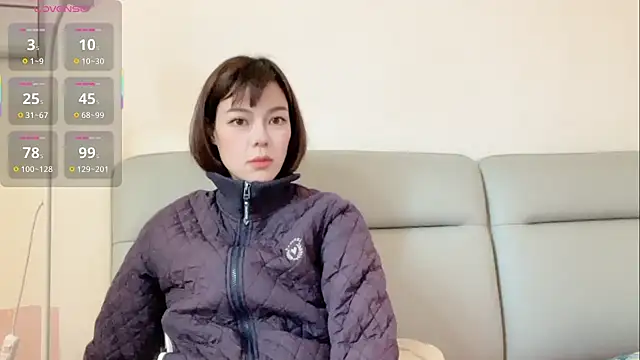 Snapshot of Linda-LL chatting on 11/18/25, 03:56 Linda-LL online show from 11/18/25, 03:56