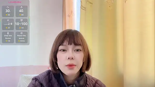 Snapshot of Linda-LL chatting on 11/22/25, 05:06 Linda-LL online show from 11/22/25, 05:06