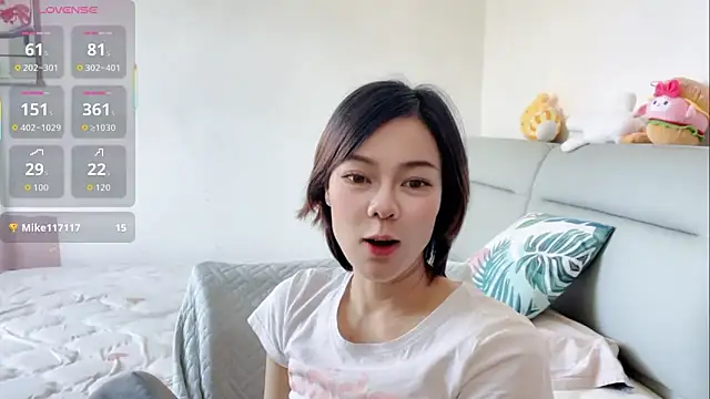 Linda-LL online show from 04/25/26, 07:44