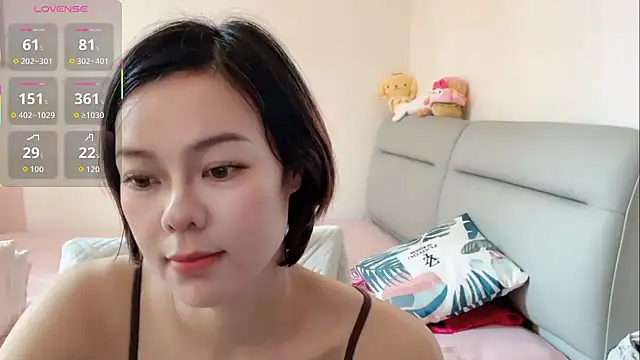 Snapshot of Linda-LL chatting on 05/14/26, 03:57 Linda-LL online show from 05/14/26, 03:57
